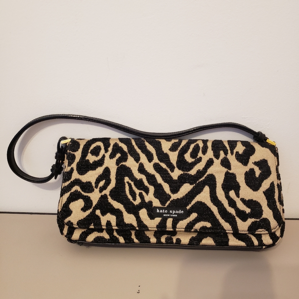 LIKE NEW KATE SPADE SHOULDER BAG ADJUSTABLE STRAP 50.00 OFFER